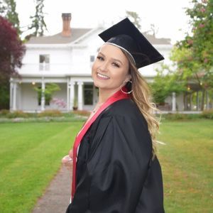 Meet your Posher, Kacie